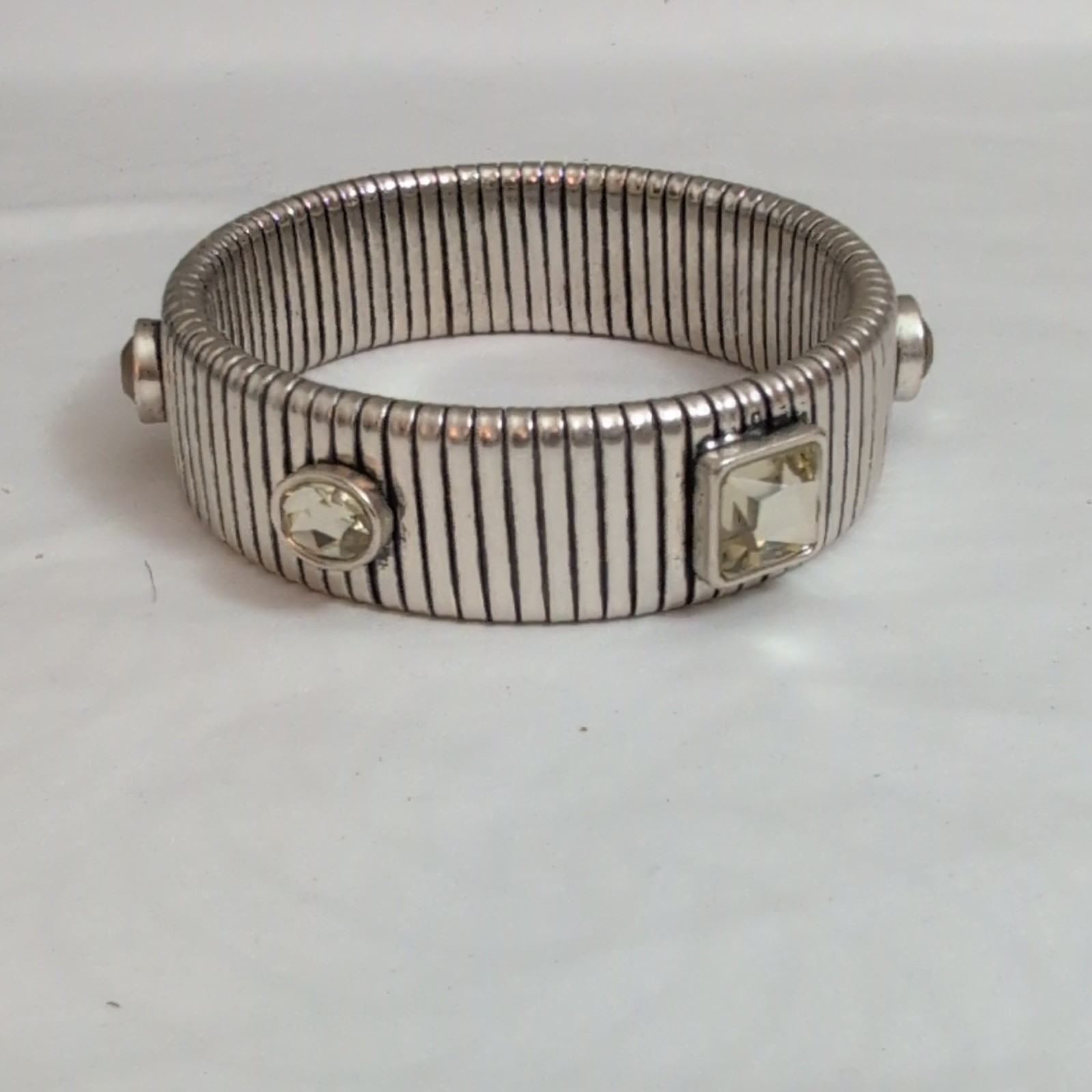 Chico’s Jewelry Set of 3 Stackable Silver Tone Bracelets, Blue Druzy, Gift Pouch