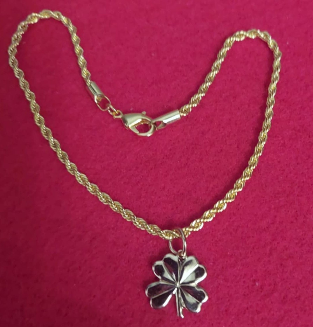 MENS 10 1/2 INCH 14KT GOLD PLATED FOUR LEAF CLOVER CHARM W/ 2.5MM ROPE ANKLET-A2