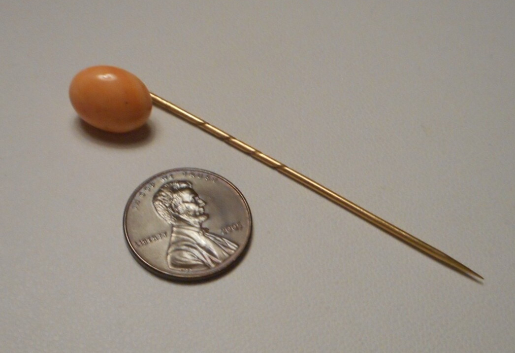 Antique 14K .585 Yellow Gold Stickpin w Pale Orange Pink Coral Cabochon 2.7g