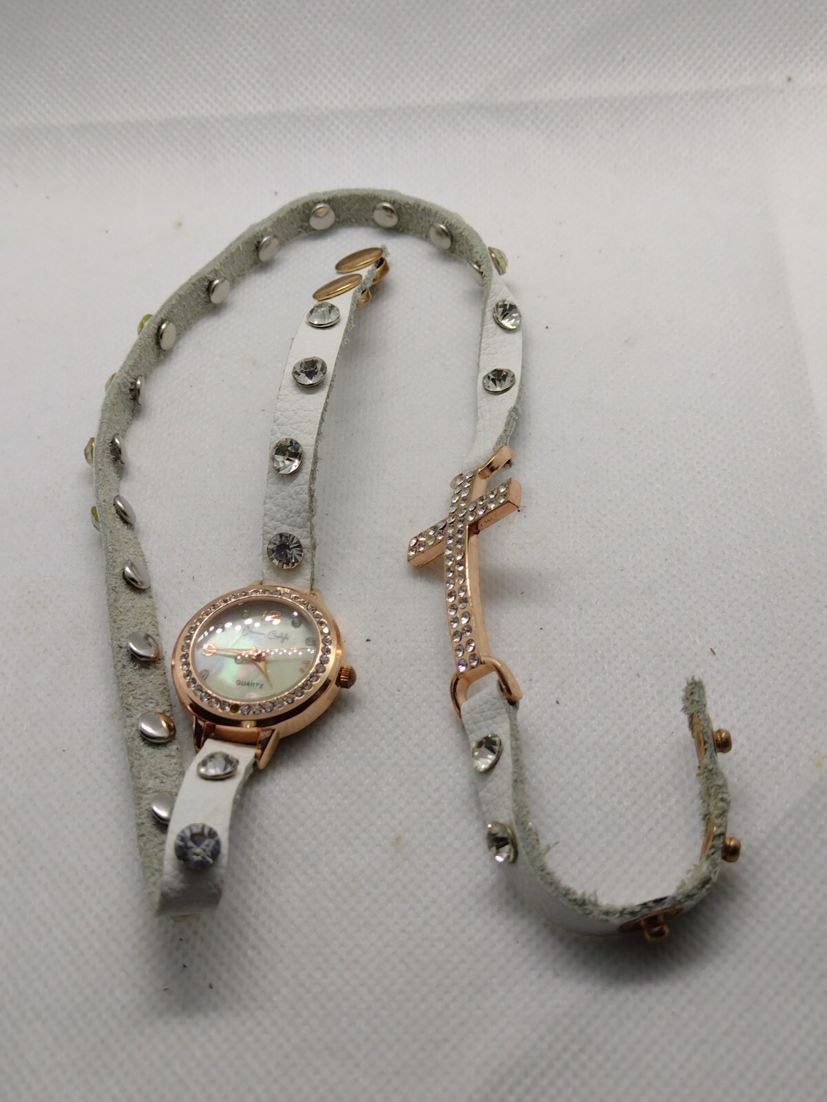 Susan Carlif Bracelet Watch Crystals Gold tone leather Women’s girls female
