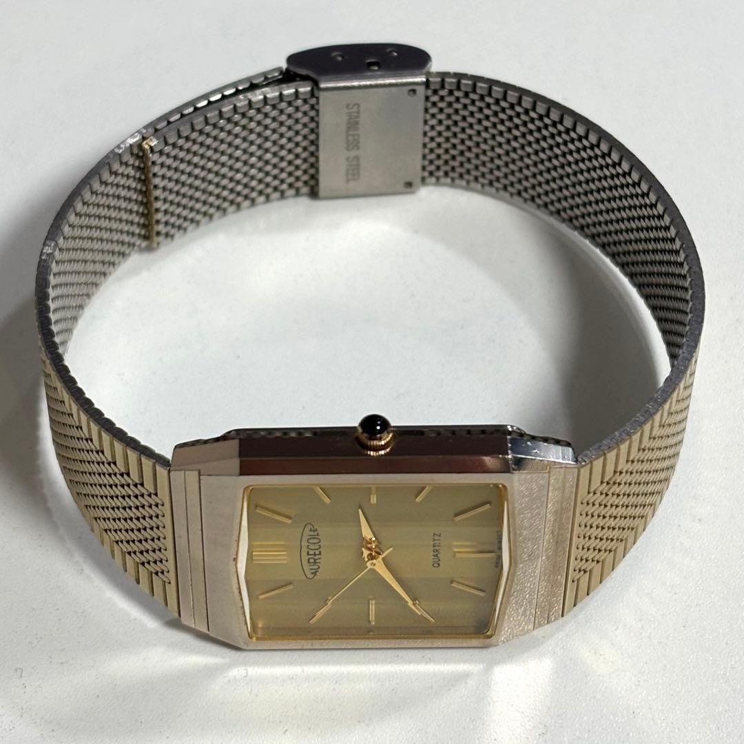 Aureole Quartz Gold Dial Wristwatch