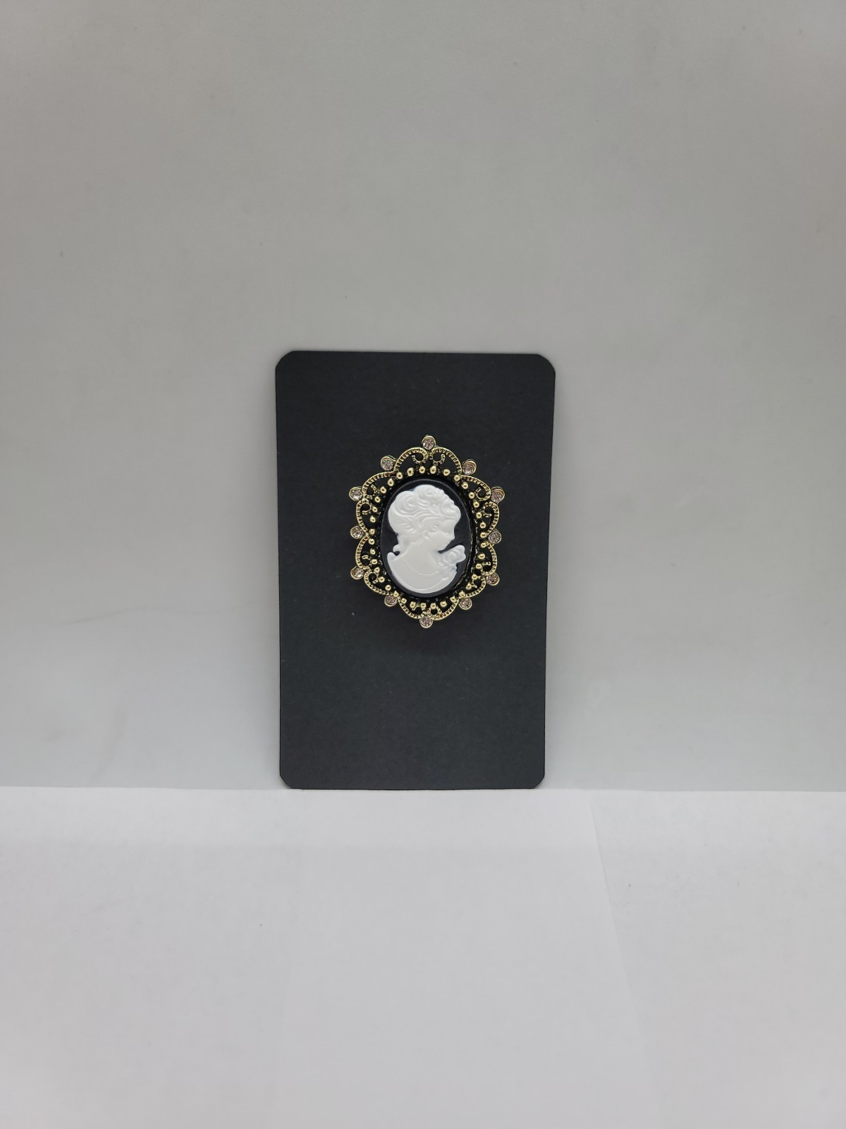 Vintage Victorian Style Cameo Brooch Pin Petite Black & White Rhinestone New