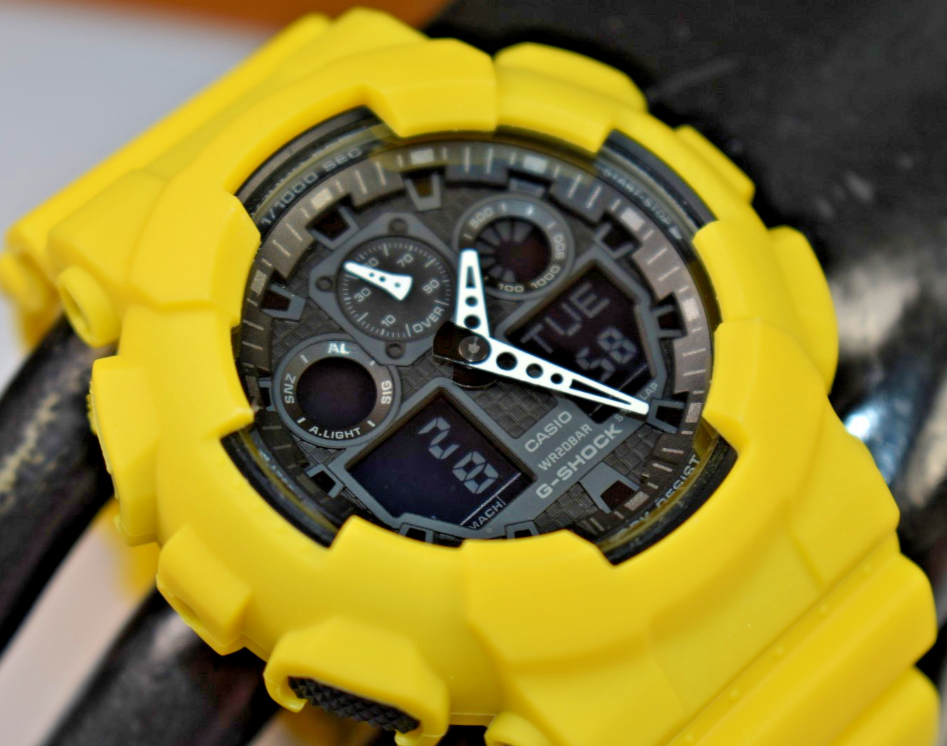 MODIFIED Casio G-Shock GA-100 (5081) Men’s Yellow Ana/Digi Watch NEW BATT!