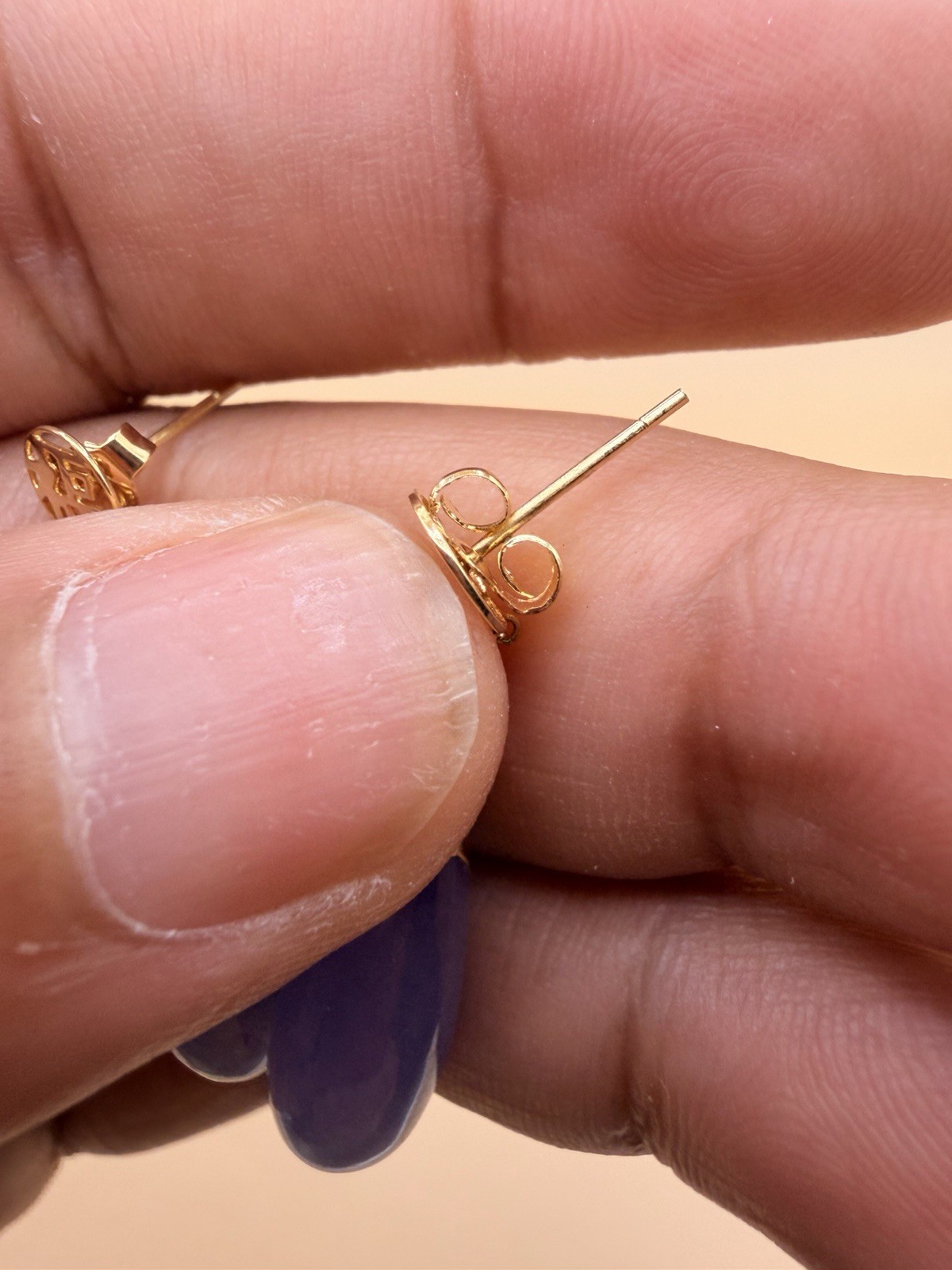 14k Yellow Gold Lavander Jade Earrings.