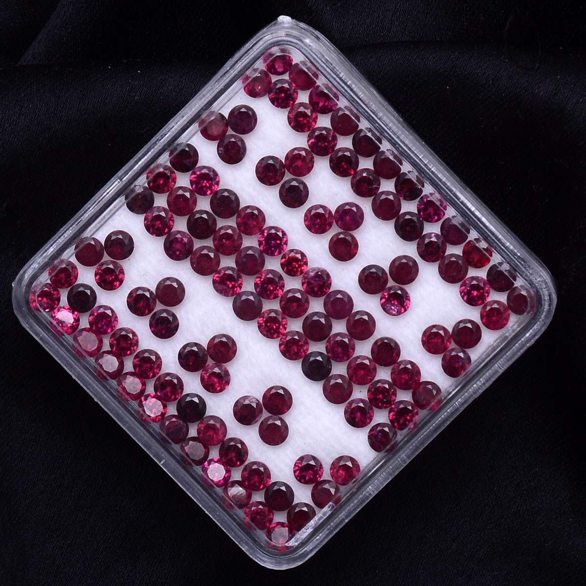 114 Pcs Natural Rhodolite Garnet 2.70mm Round Cut Untreated Sparkling Gemstones