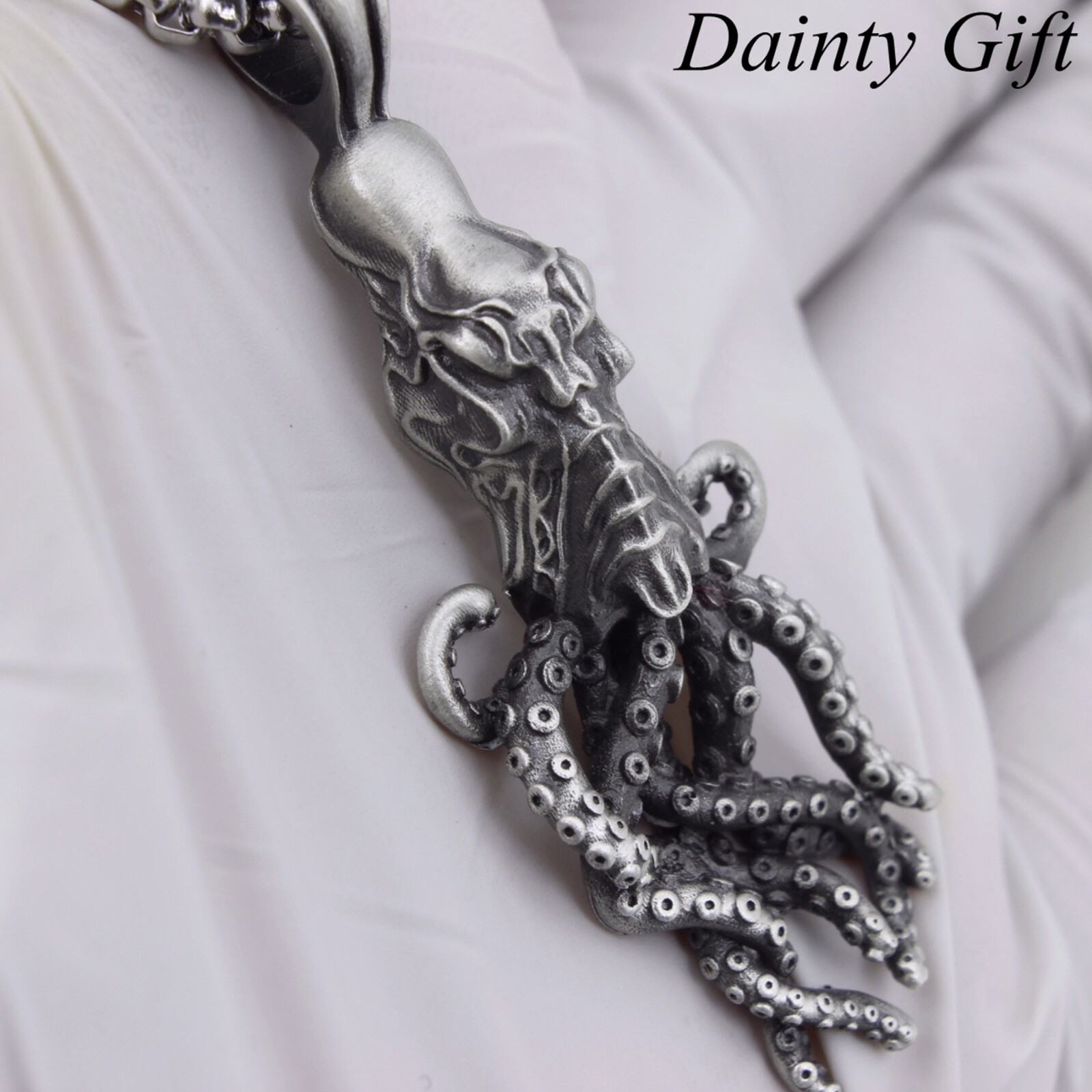 Men Women Stainless Steel Tin Kraken Octopus Skull Head Animal Necklace 23.5″