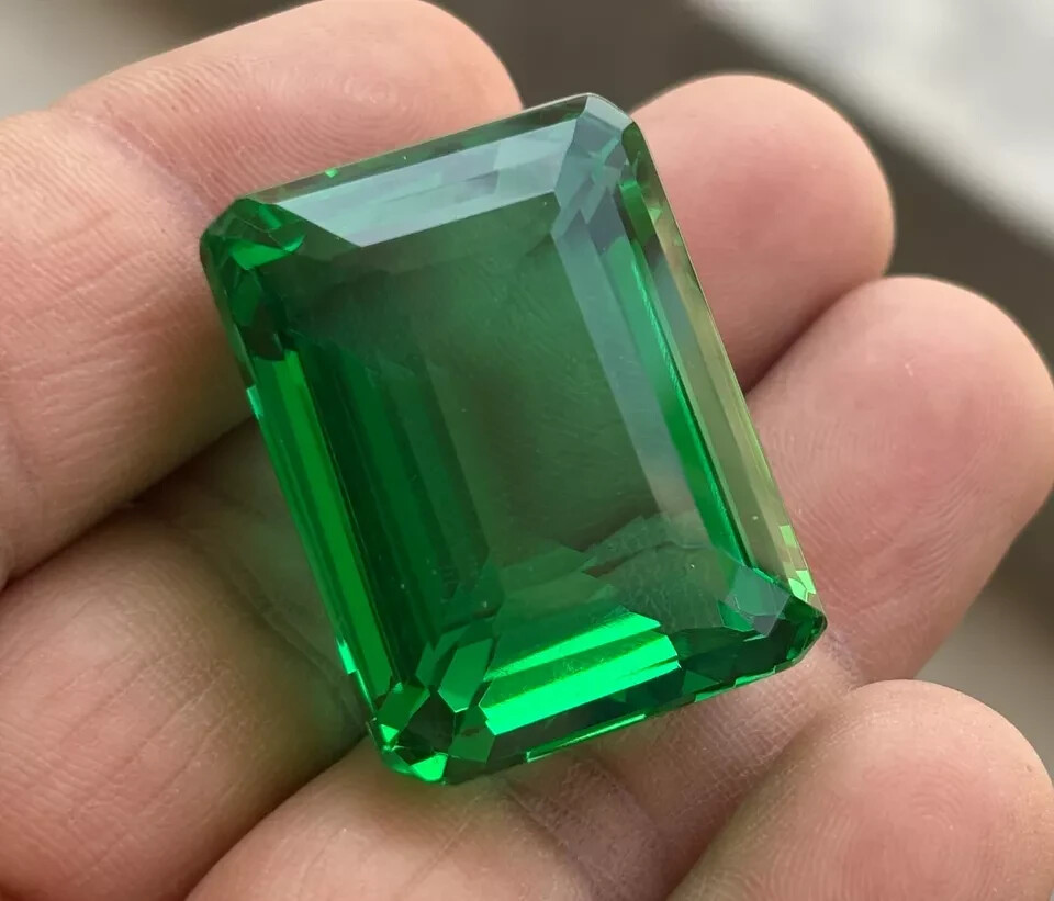 AAA+ Green Emerald 7.05 Ct. Emerald Cut Loose Gemstone Ring for Gift Women/Her