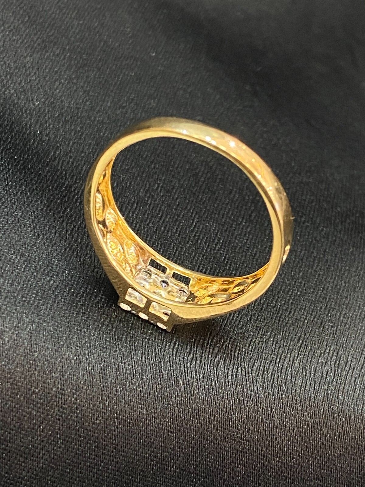 0.45 Cts F/VS1 Round Brilliant Cut Diamonds Men’s Three-Row Band Ring 18K Gold
