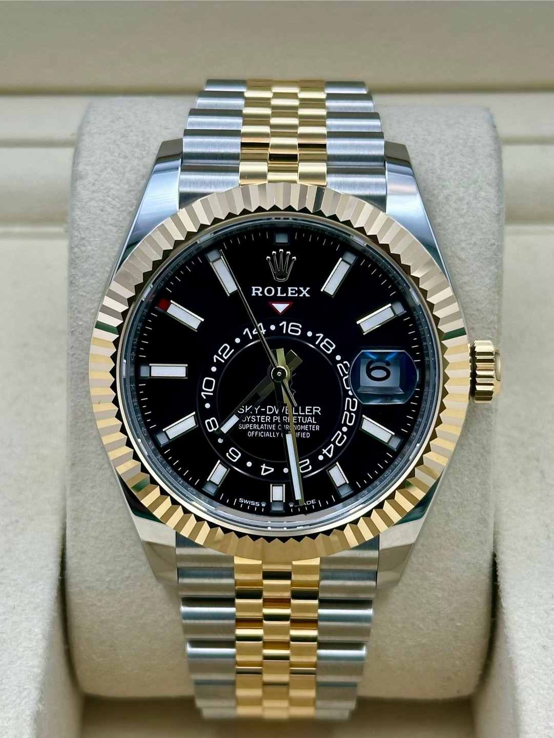 Rolex 336933 2025 Black Dial Box & Papers