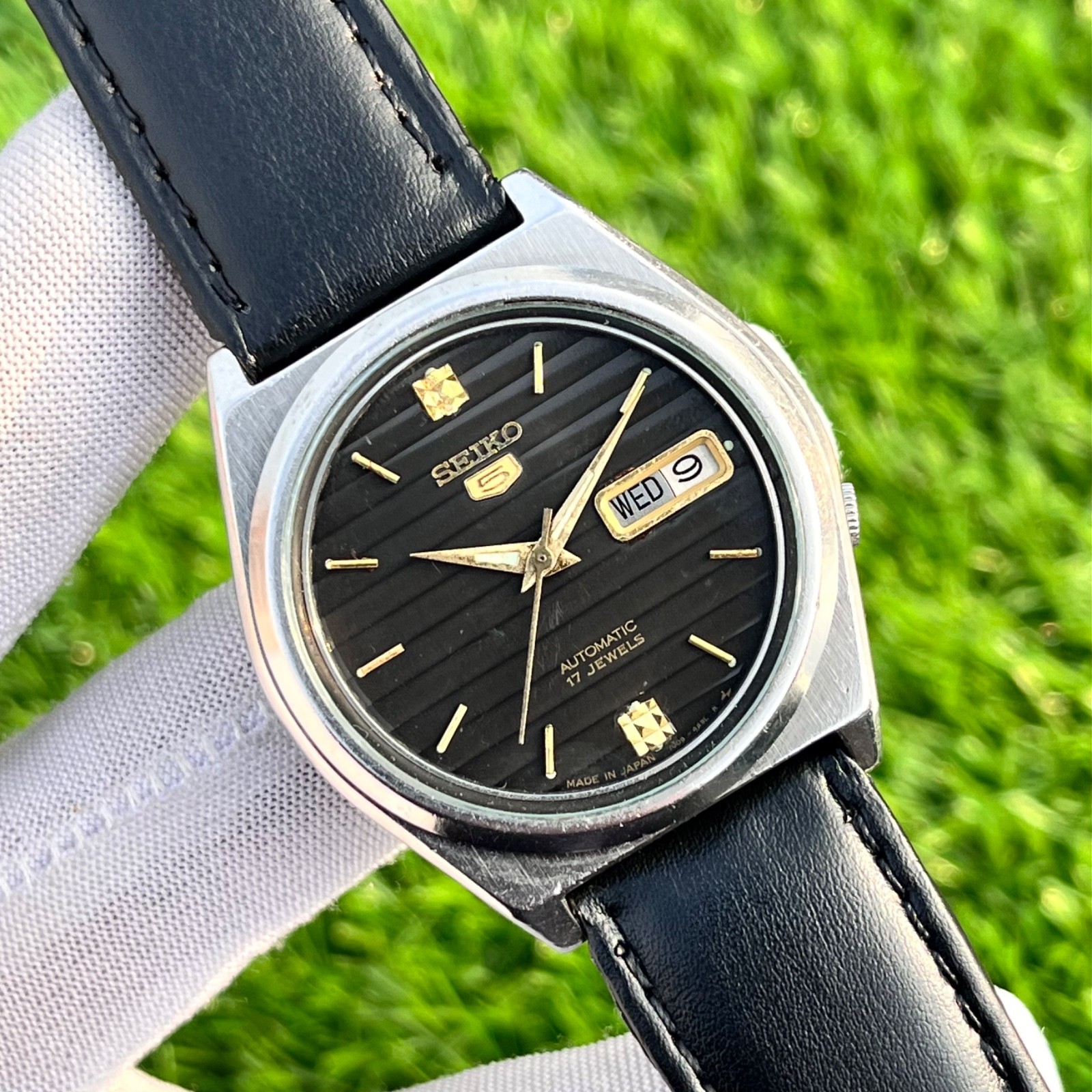 Vintage Seiko 5 Dress Formal Automatic Japan Made Men’s Watch 7009-876J