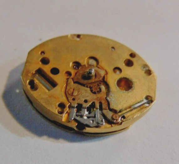RONDA 3572 Movement 1 Jewel for Parts or Repair. USED