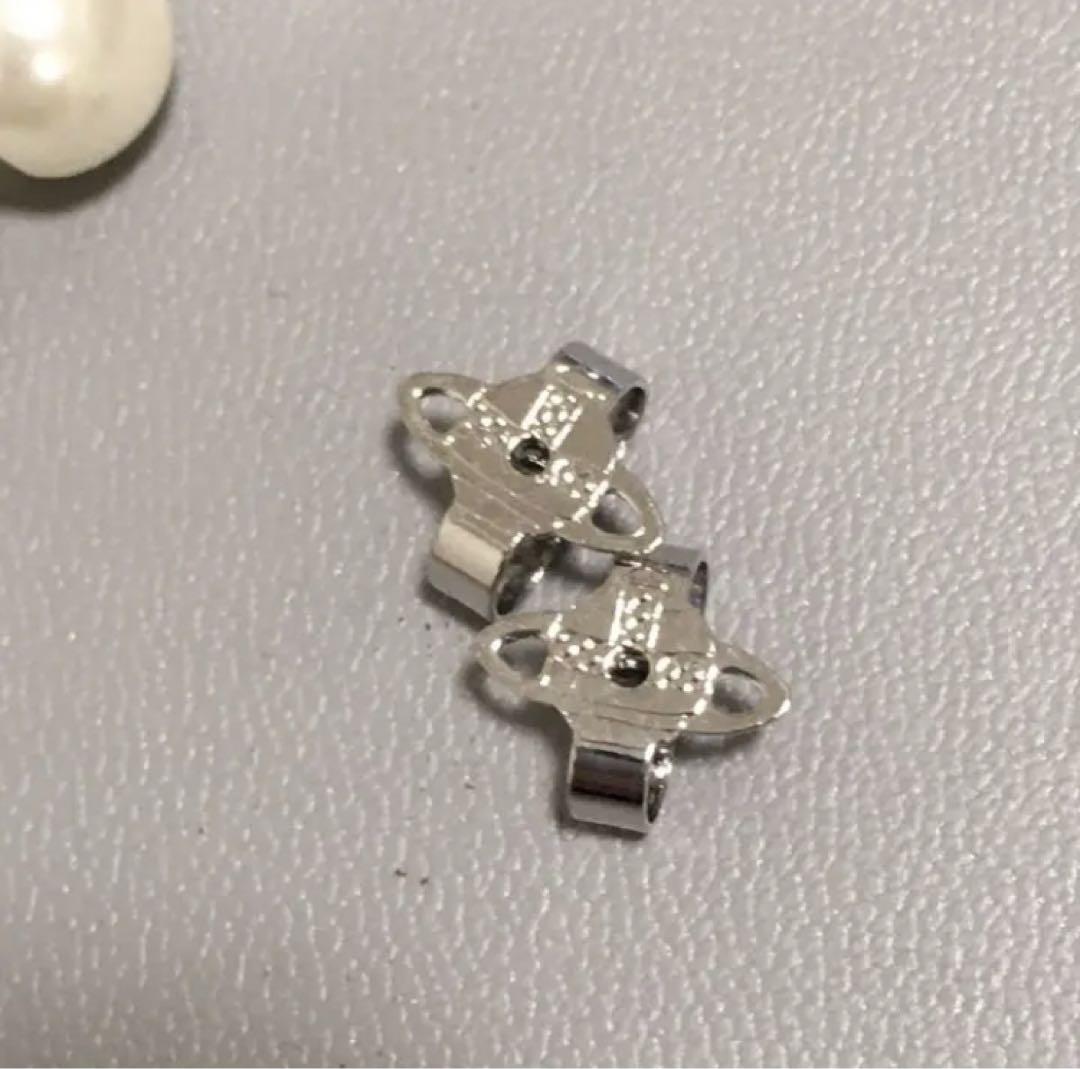 Vivienne Earrings Broken Drop Pearl Silver w/Pouch IN BOX