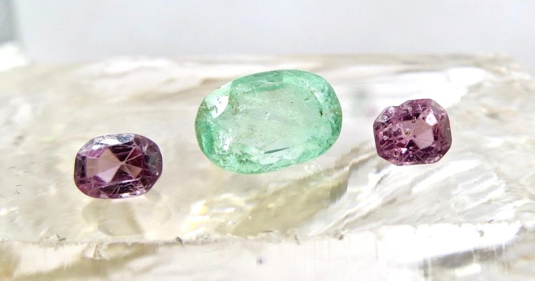 Natural Colombian Emerald & Spinel Octagon 6.45 Cts Gemstone For Jewelry