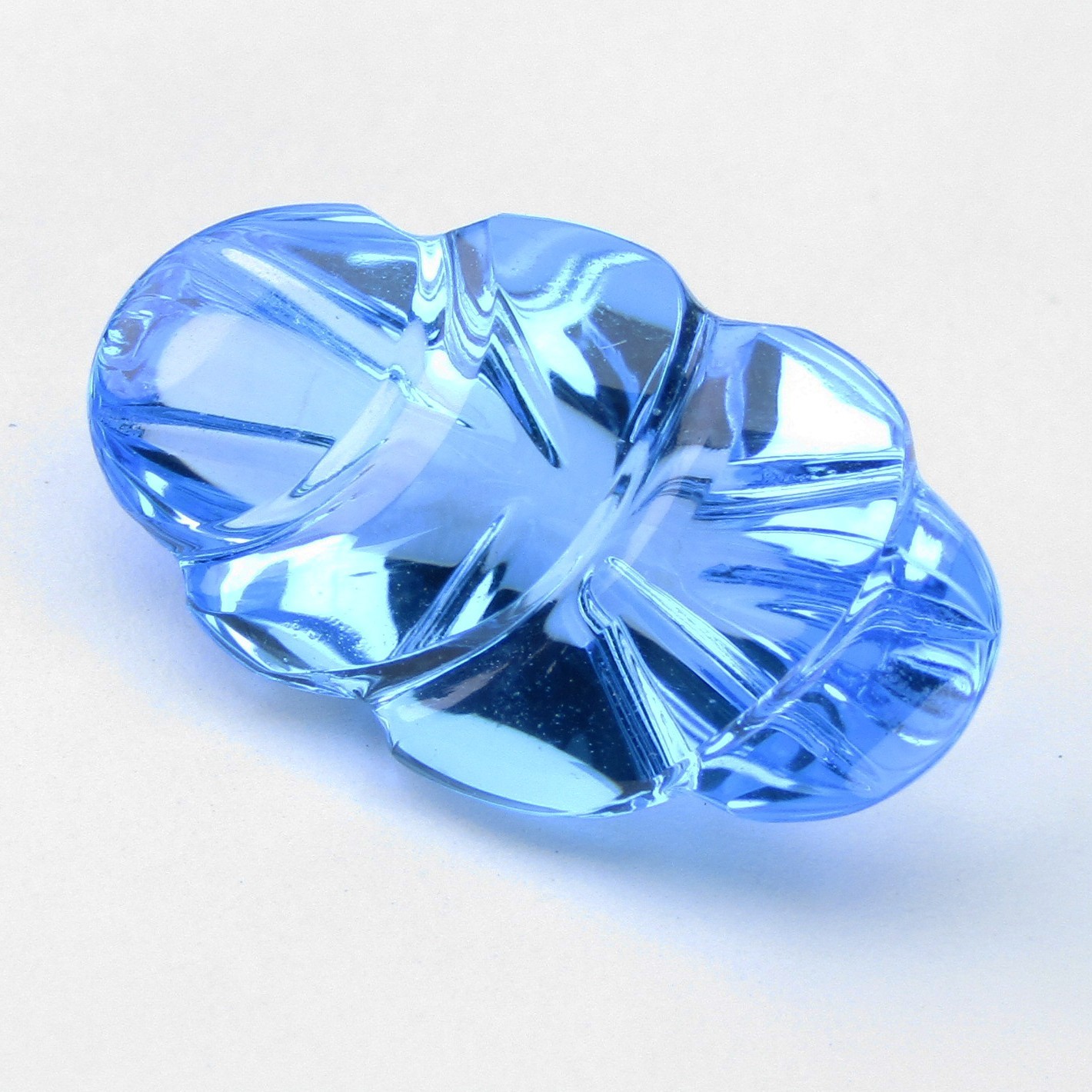 7.71Cts Sparkling Natural Swiss Blue Topaz 17.2×10.2×6.3mm Oval Carving Gemstone