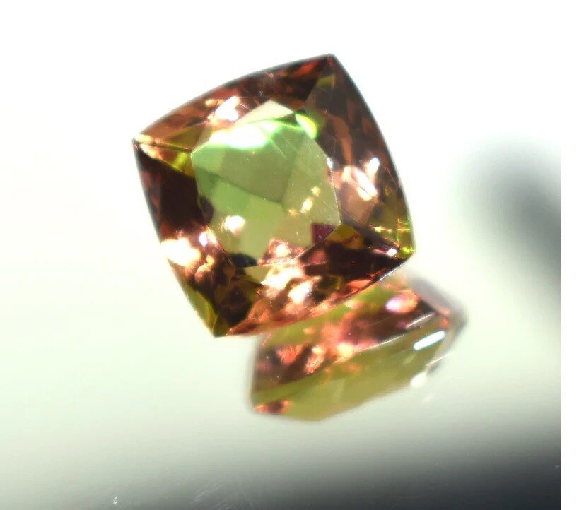 Certified 13.5 Ct Natural Zultanite Color-Change Cushion Cut Rare Loose Gemstone