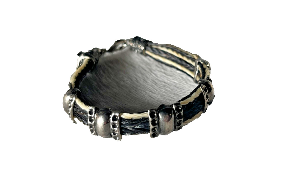 Western Womans Bracelet 8 x 3/8 in Horsehair Silver Concho Lobster Multicolo
