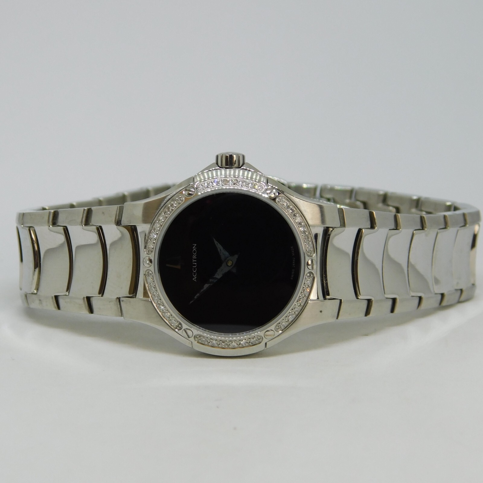 Accutron Bulova A6 Swiss Made 36 Diamonds Women’s Watch Sz. 7 1/4″ New Battery