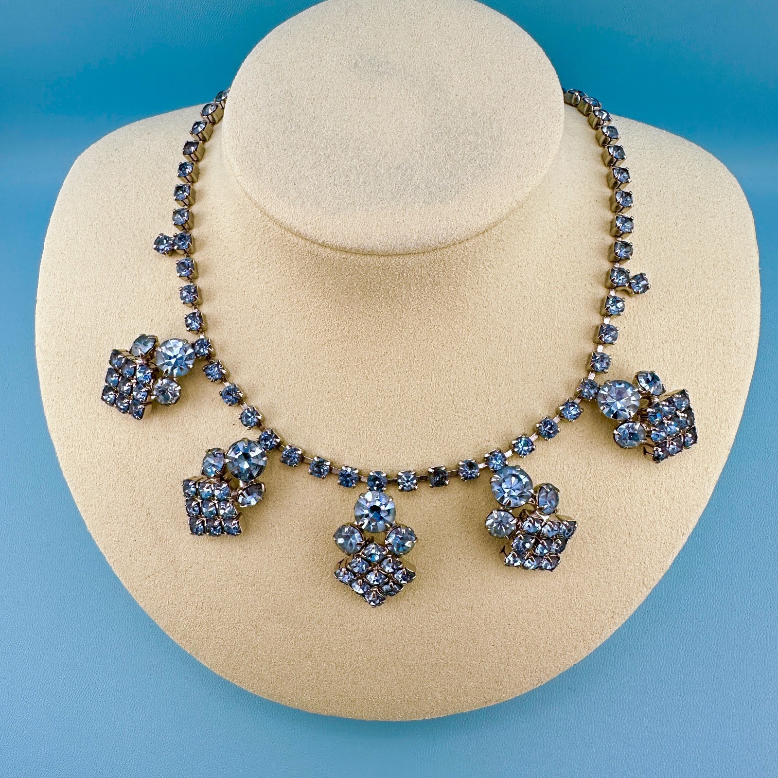 Vintage Blue Rhinestone Collar Necklace Prong Set Cup Chain Cluster Drops 14″