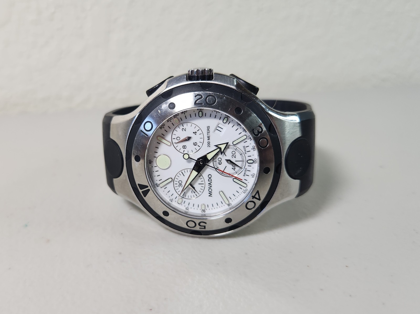 Swiss Movado Series 800 Chronograph White Dial Men’s Watch w/ Box/Manual