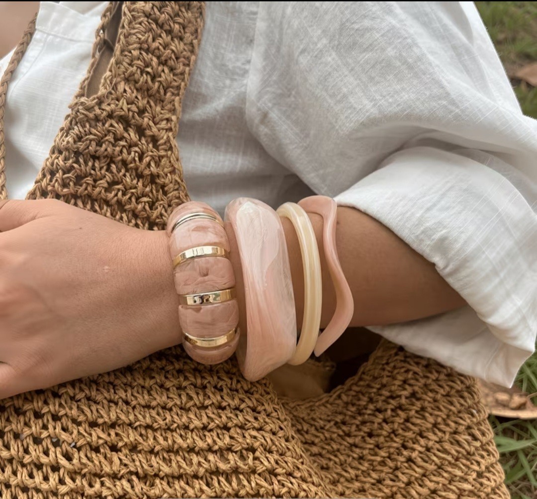 Pink & Beige Resin Bangle/Beaded Bracelet Set 4pc Gold Tone Stackable
