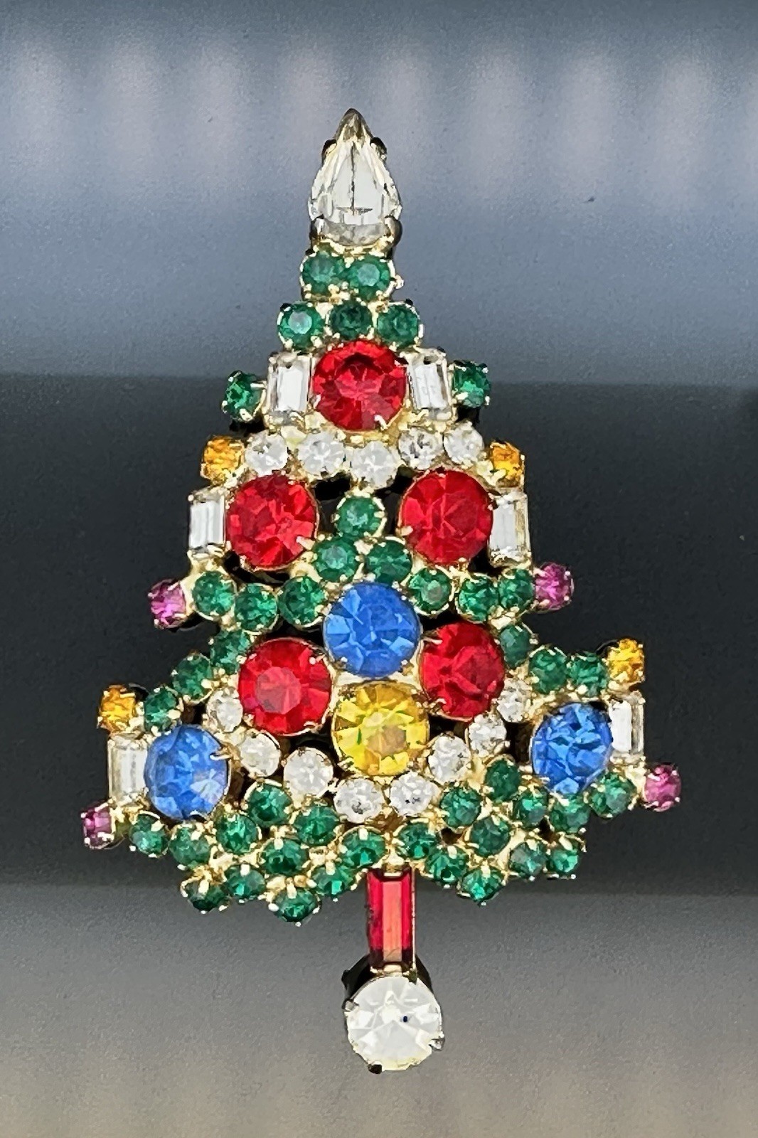 Christmas Tree Colored Rhinestones Baguettes WARNER Vtg Gold Brooch Book Piece