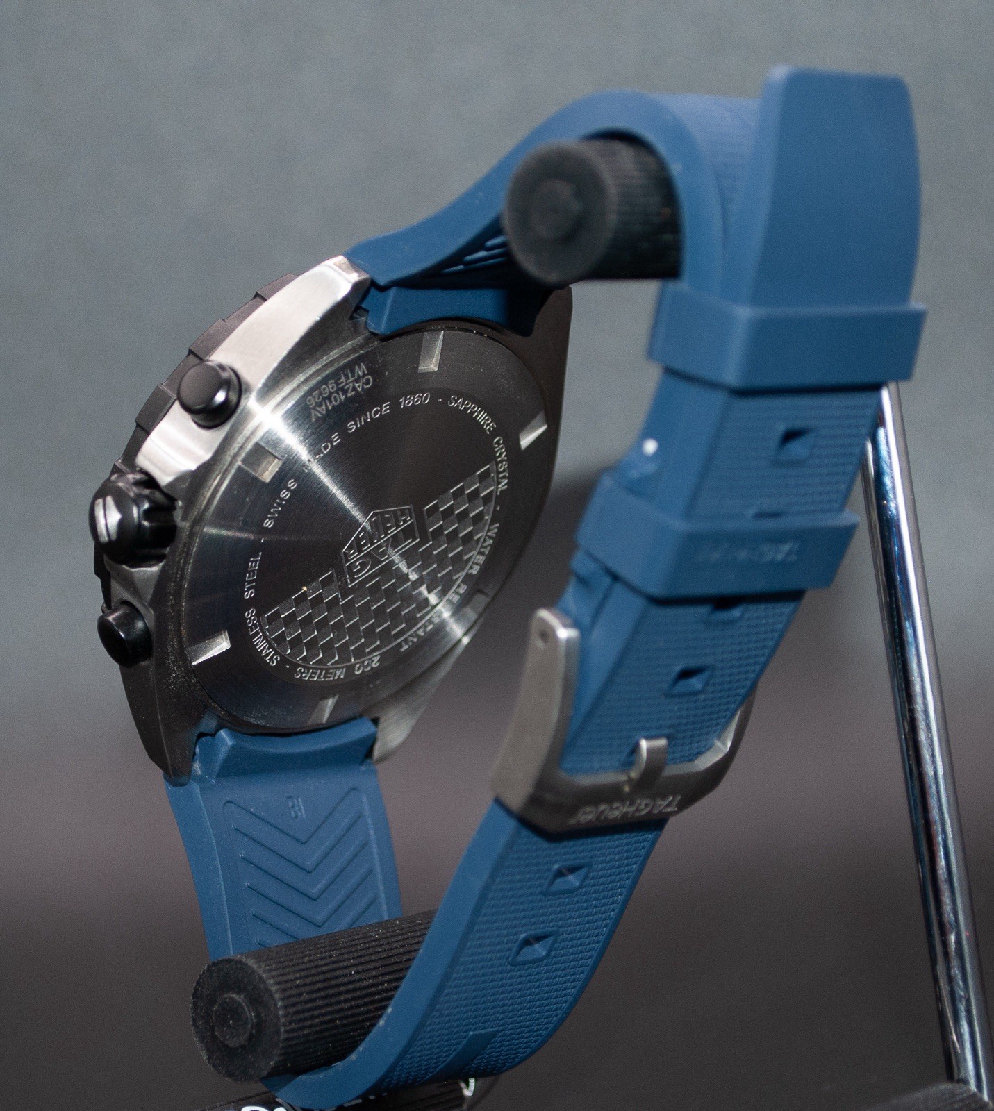 TAG HEUER QUARTZ CHRONOGRAPH FORMULA 1 blue MEN’S WATCH CAZ101V RUBBER BAND