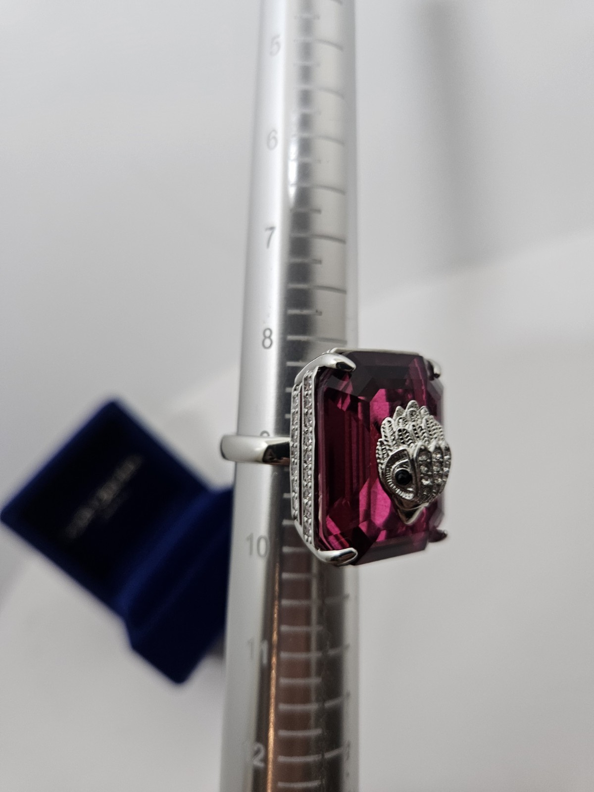 Kurt Geiger London Eagle Head Cocktail Ring Fuchsia Crystal Silver Tone Size 9