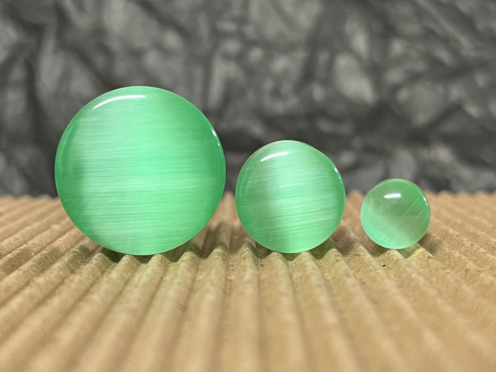 PAIR Green Cat Eye Stone Double Flare Plugs Tunnels Earlets Gauges Body Jewelry
