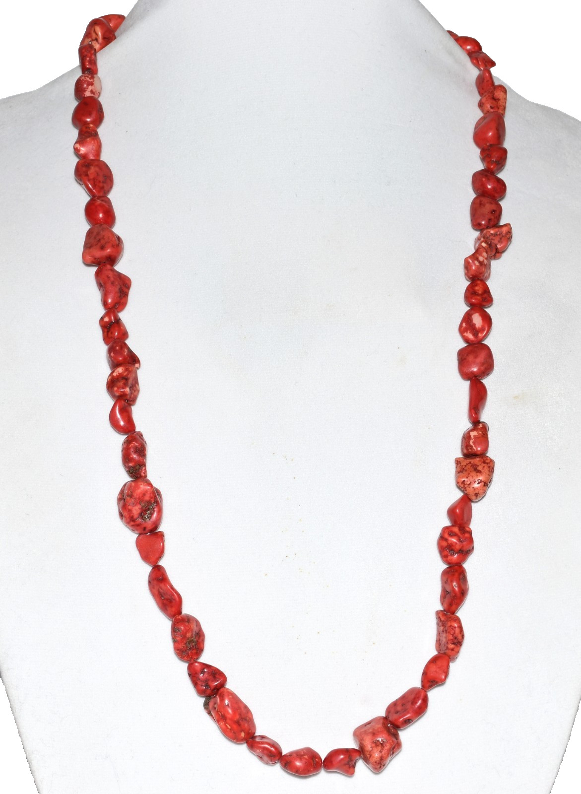 Vintage Red Dyed Stones Irregular Shaped Various Size Chunky Stones 32″ Necklace