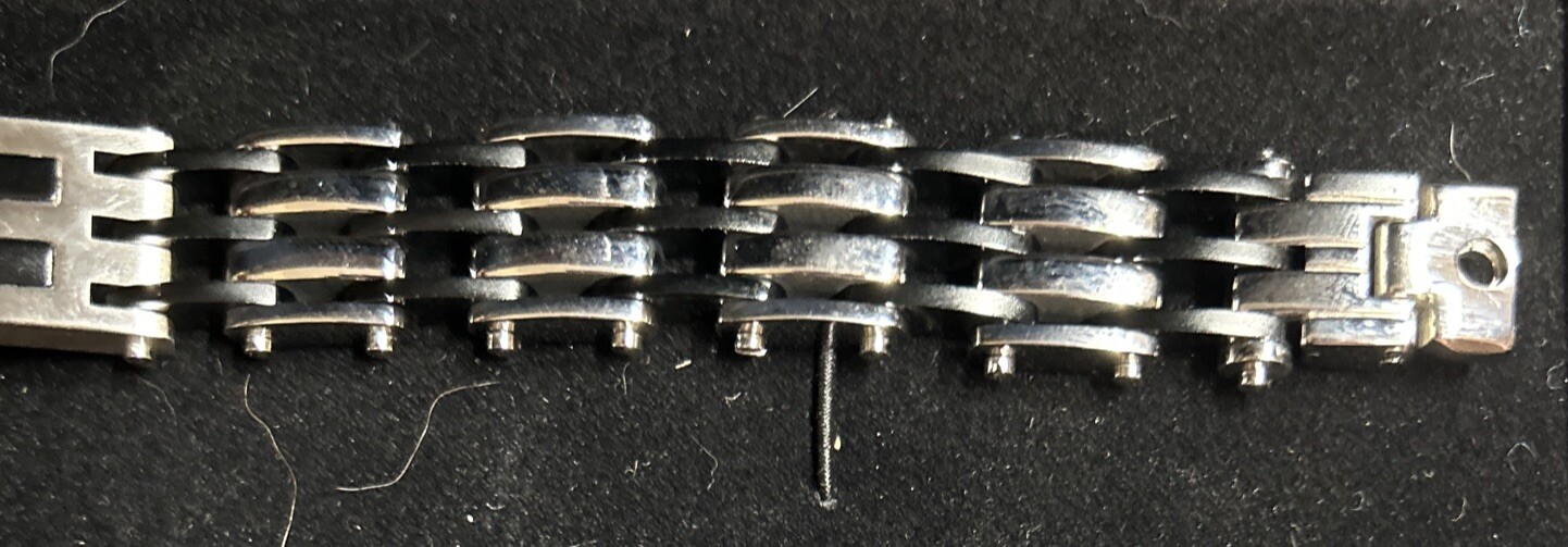 Italian Bracelet Stainless Steel WITH CASE NEW NEVER WORN 8 INCHES