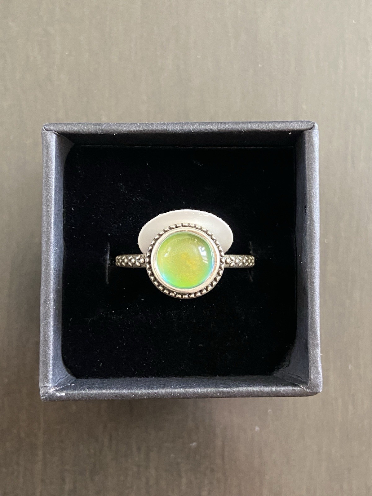 Sterling Silver S925 Round 8mm Stone Mood Ring Size 8 + Color Chart + Gift Box