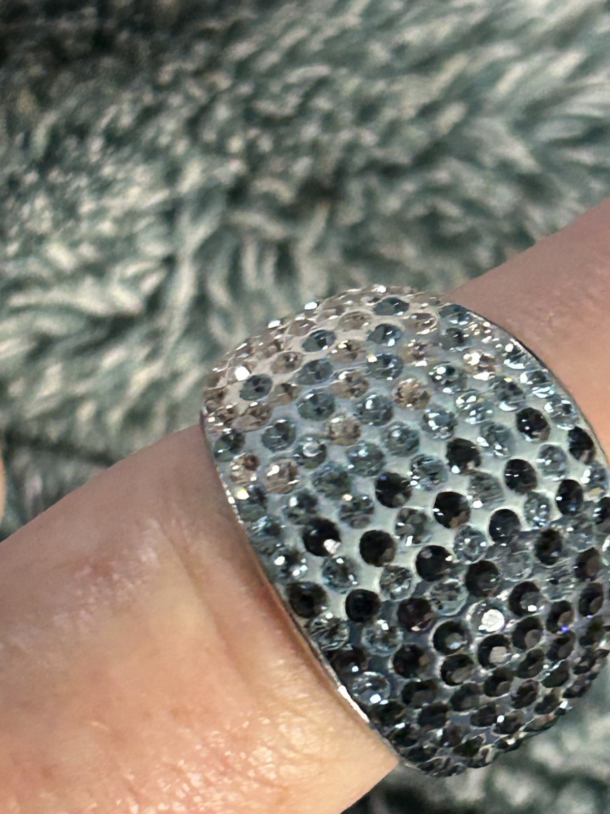 Amazing gradient blue crystals set in resin sterling silver ring size 8