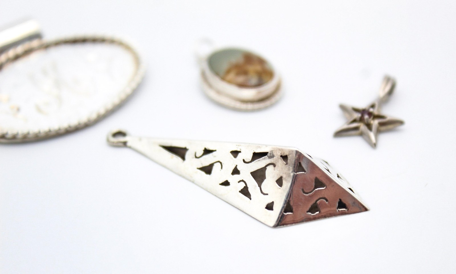 Lot of 4 Vintage 925 Sterling Silver Artisan Assorted Jewelry Pendant 11.7 g