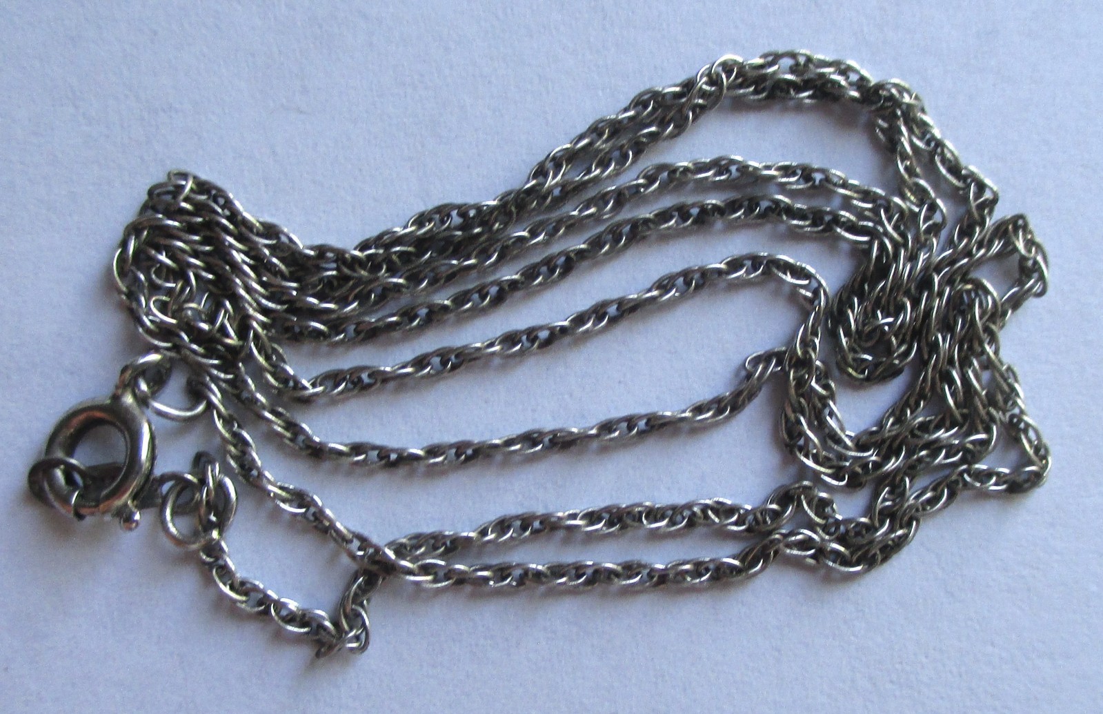 18.5in Long 1.7g 1mm VINTAGE STERLING SILVER SINGAPORE CHAIN NECKLACE