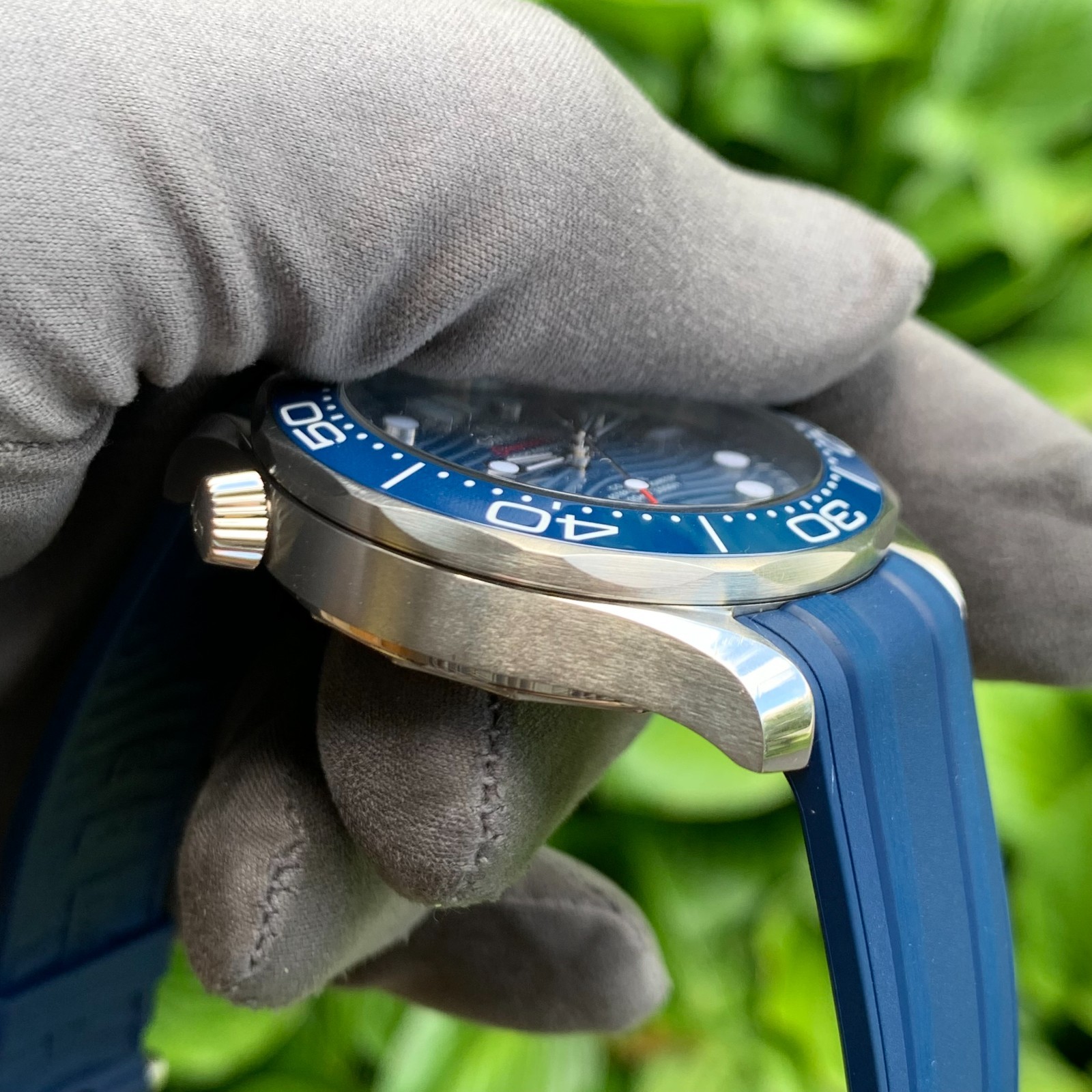 Omega Seamaster 300 Co-Axial Blue Dial Ref. 210.32.42.20.03.001 Box & Papers