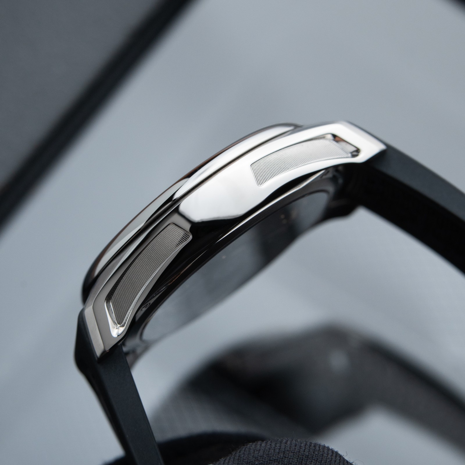 H.Moser & Cie. Pioneer Centre Seconds CLEAN 2026 Cosmic Green Steel 40mm Watch