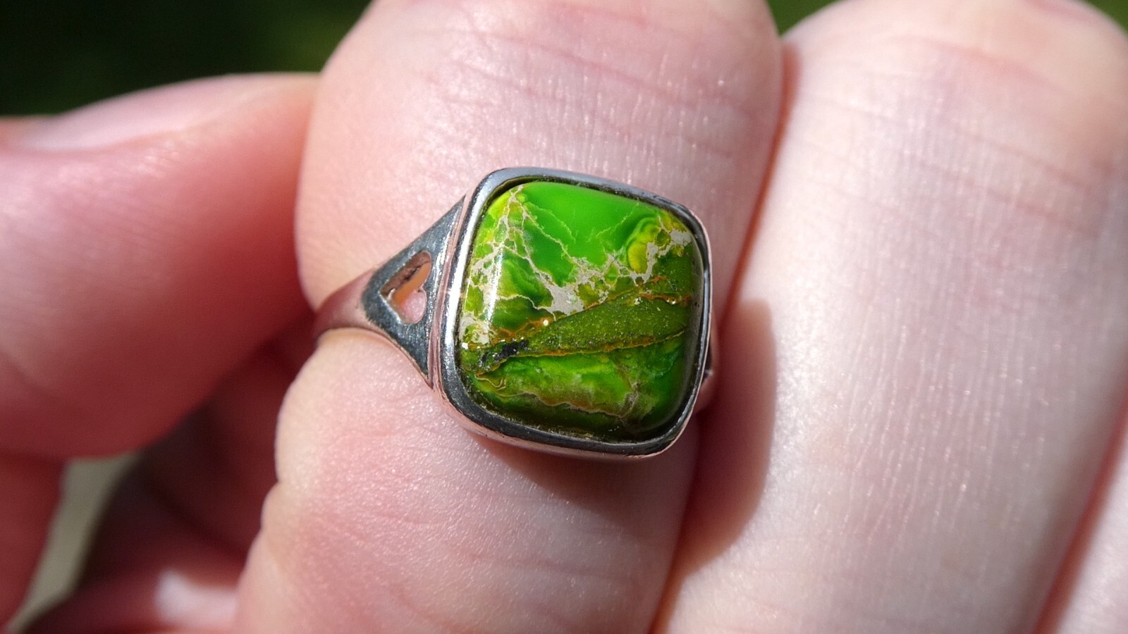 Sterling Silver Green Turquoise Heart Bezel Ring 925 Size 7 Weighs 2.4 Grams
