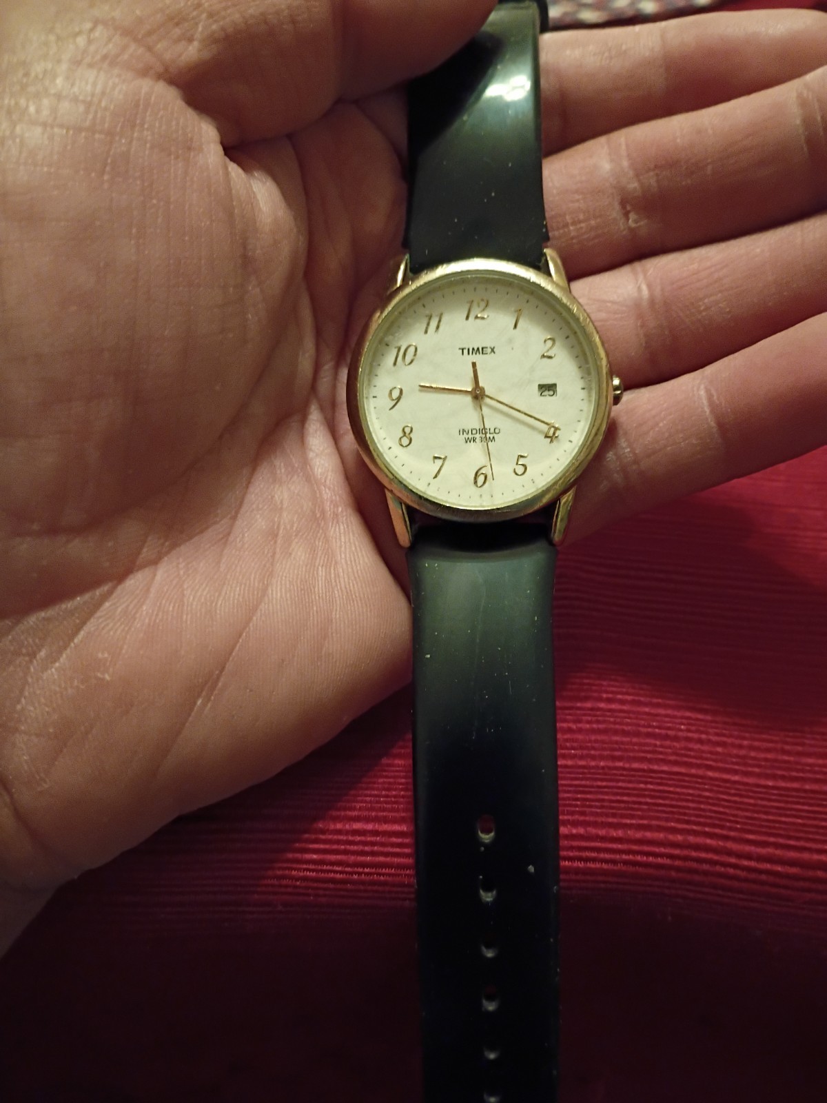Timex Indiglo Quartz Gold Tone 34mm White Dial 30m Black Rubber New Battery