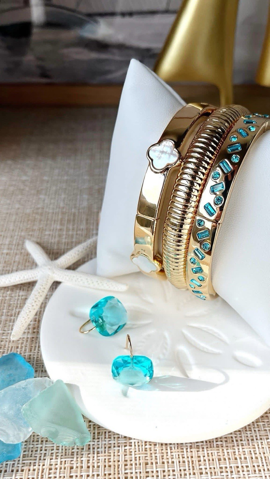 NWT Park Lane AQUA Blue Cushion Cut Crystal GOLD Fishhook EARRINGS Retail $40