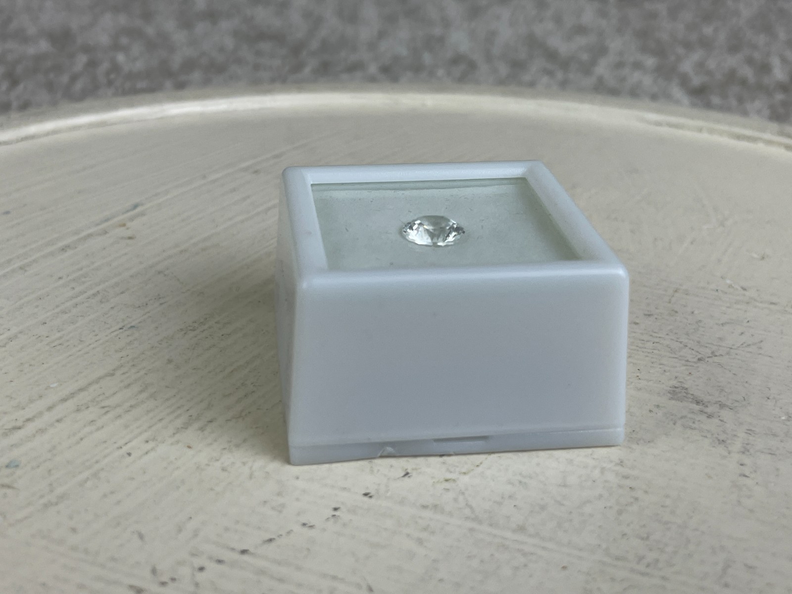 2.50 Carats Minimum 8MM Round Diamond Cut White YAG Faceted Loose Gemstone