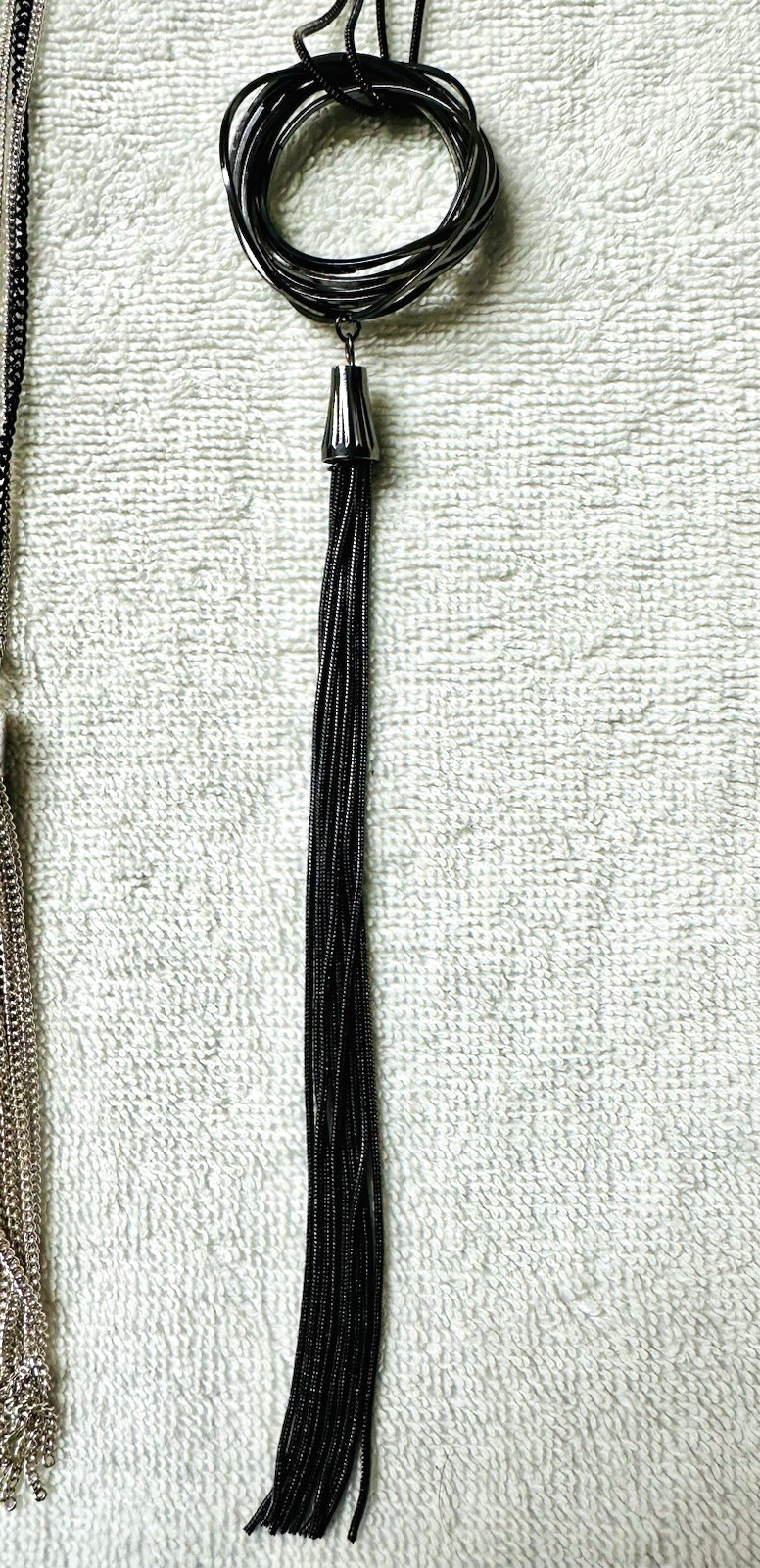 4 Unique Mod Tassel Black / Silver / Gold Tone Pendant Necklace Lot n835