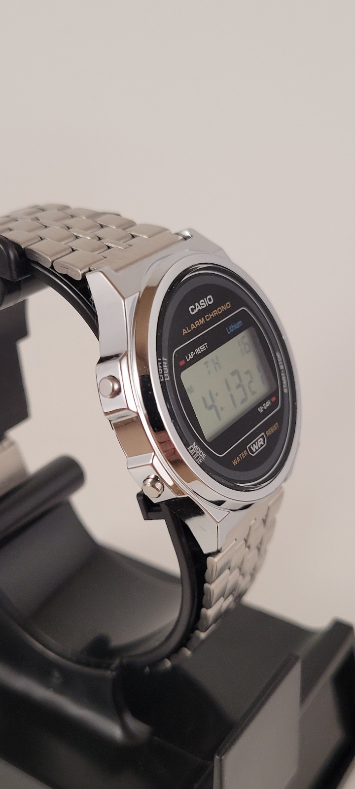 Casio Unisex Quartz Alarm Chronograph Silver-Tone 38mm Digital Watch A171WE-1A