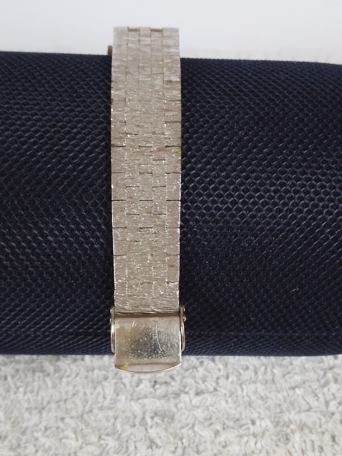 Vintage Imado Ladies Watch 17 Jewels Incabloc Silver Tone Bracelet Untested
