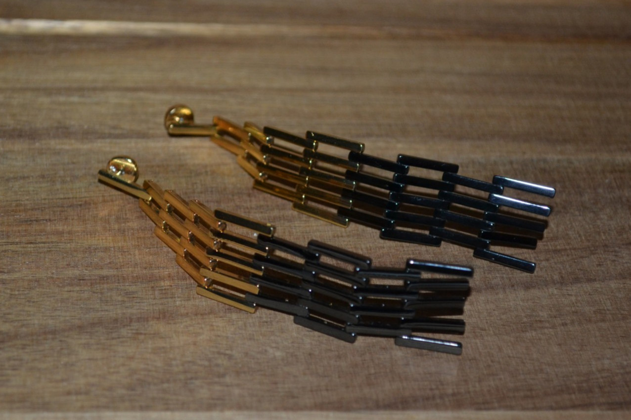 Henri Bendel Earrings Tiered Chain