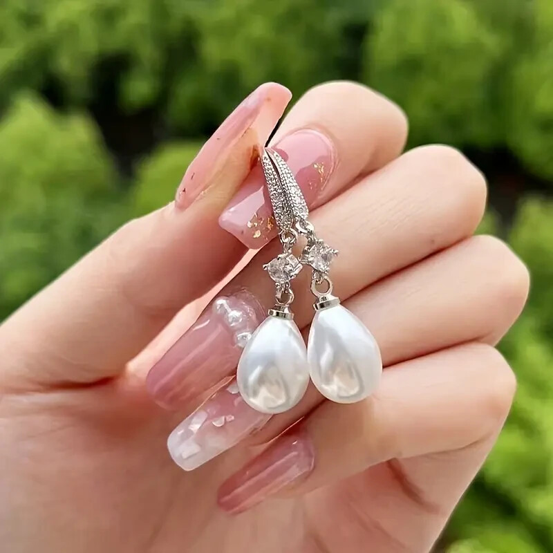legant And Exquisite Sparkling Imitation Pearl Pendant Earrings