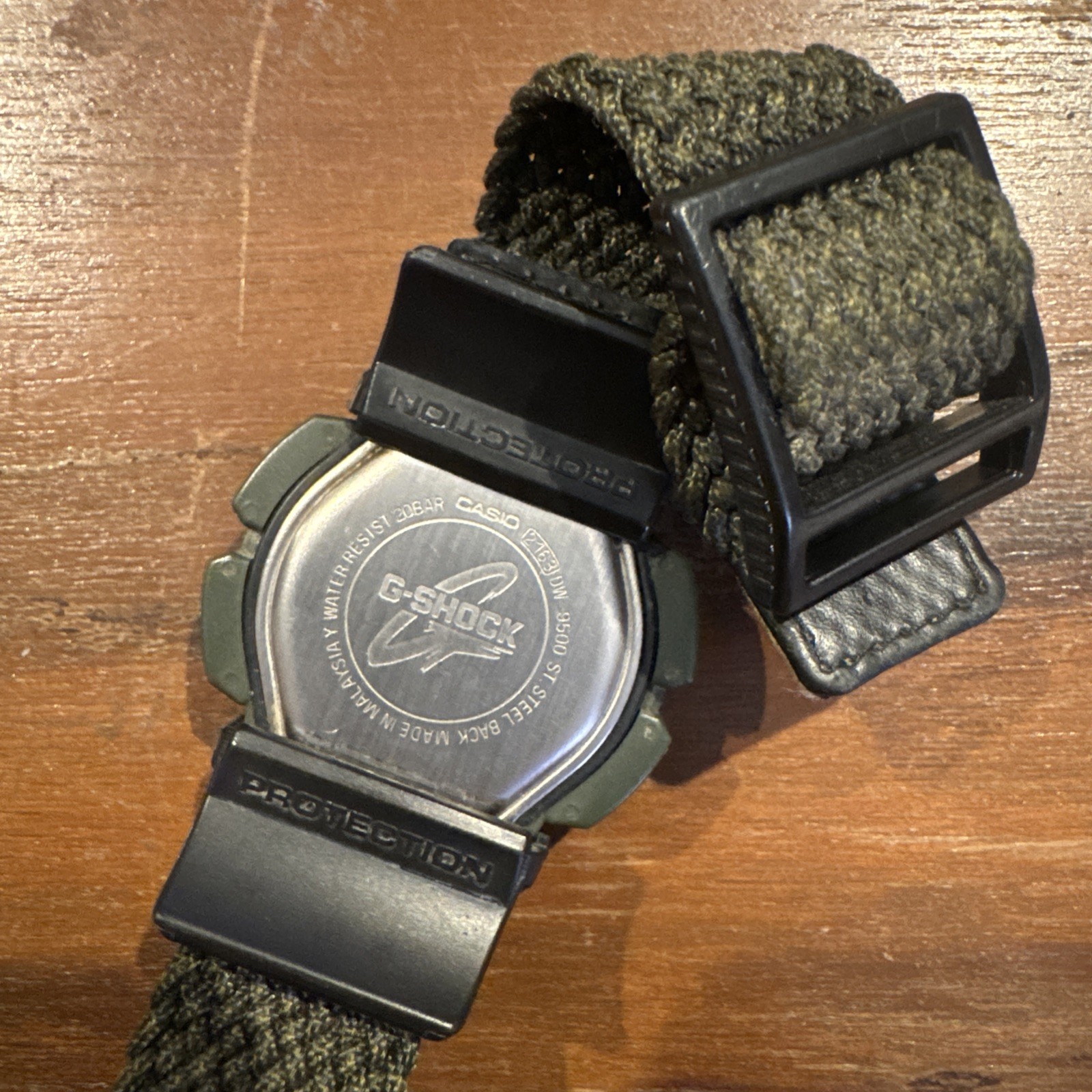 1998 Classic Casio G-SHOCK DW-9500 (2163) Black Watch
