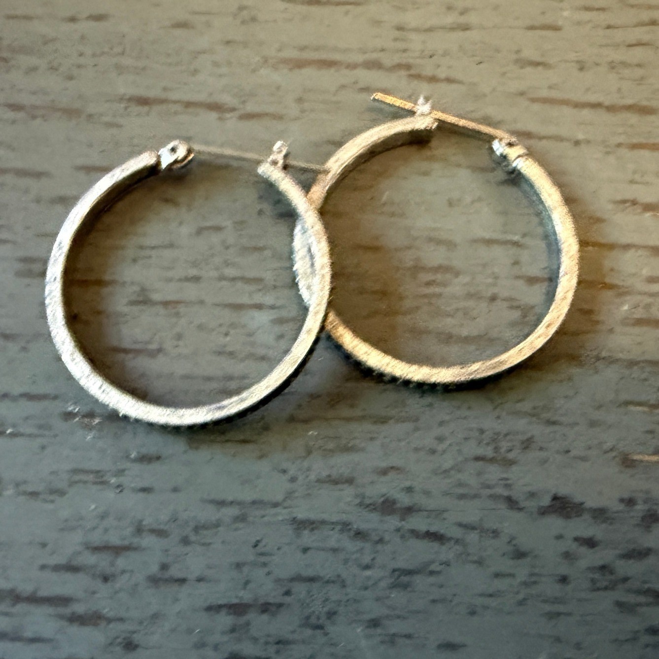 Silver Tone Beaded Milgrain Hoop Earrings Textured Latch Back Medium Round