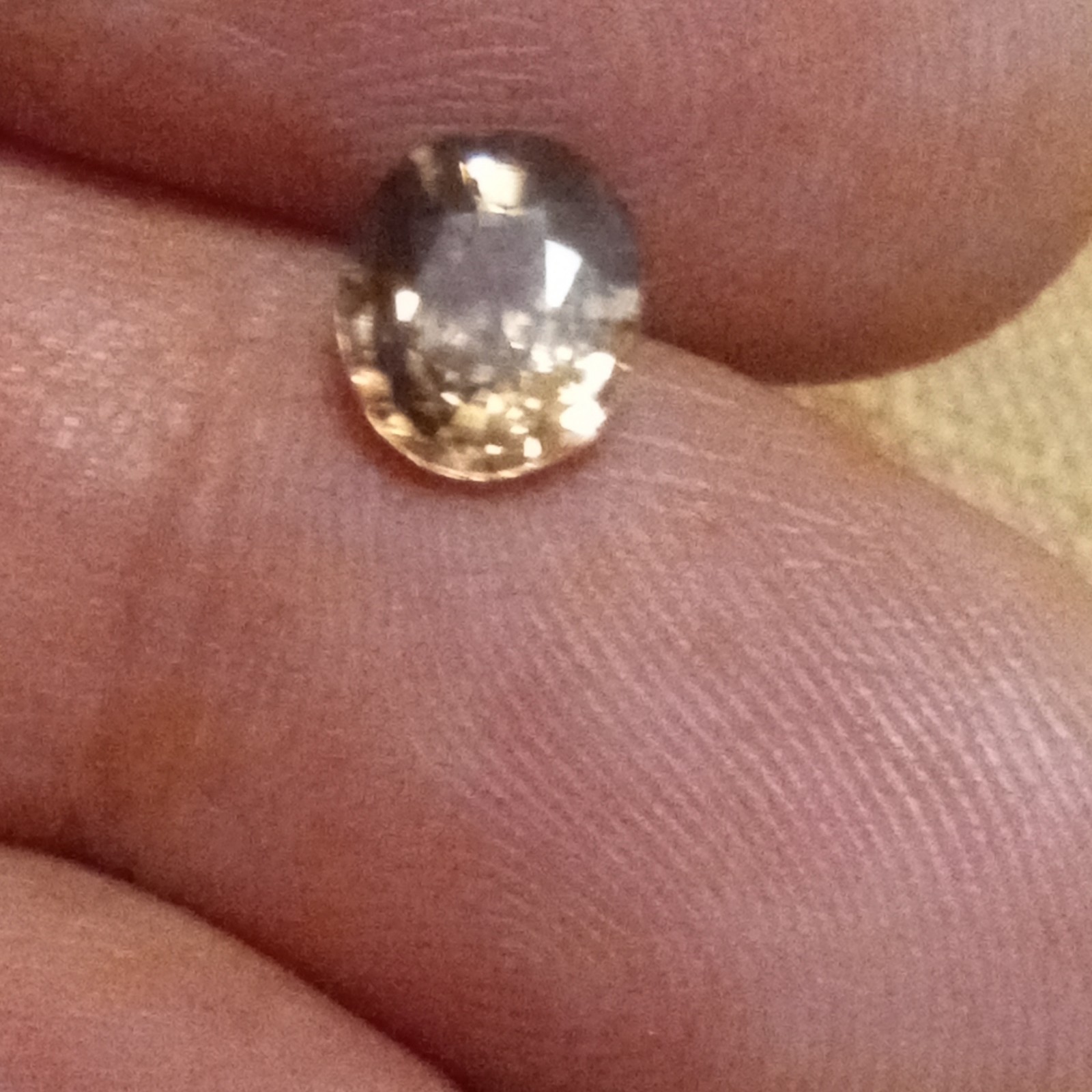 1.83 ct VVS natural champagne zircon oval shaped gorgeous 😍😍