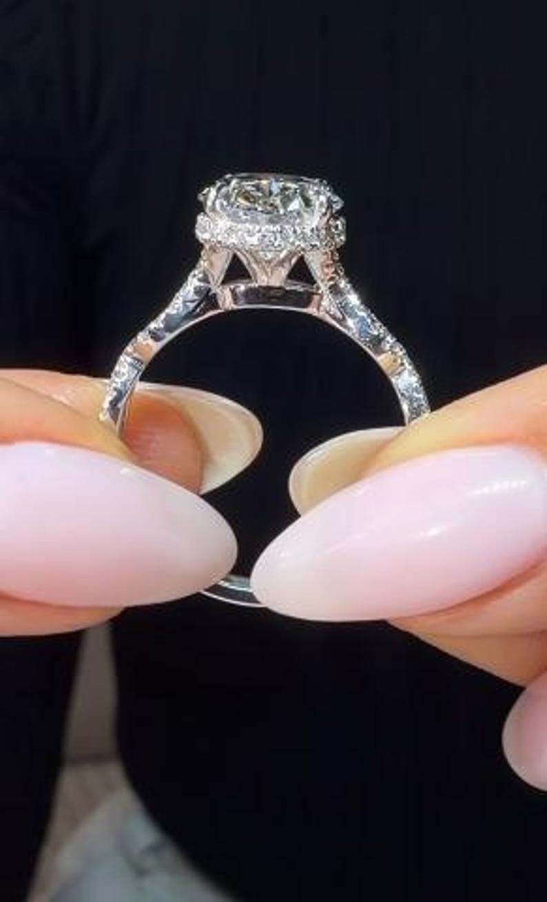 2.0 CT Oval Cut Moissanite Solitaire 14K Gold Vintage Style Engagement Ring