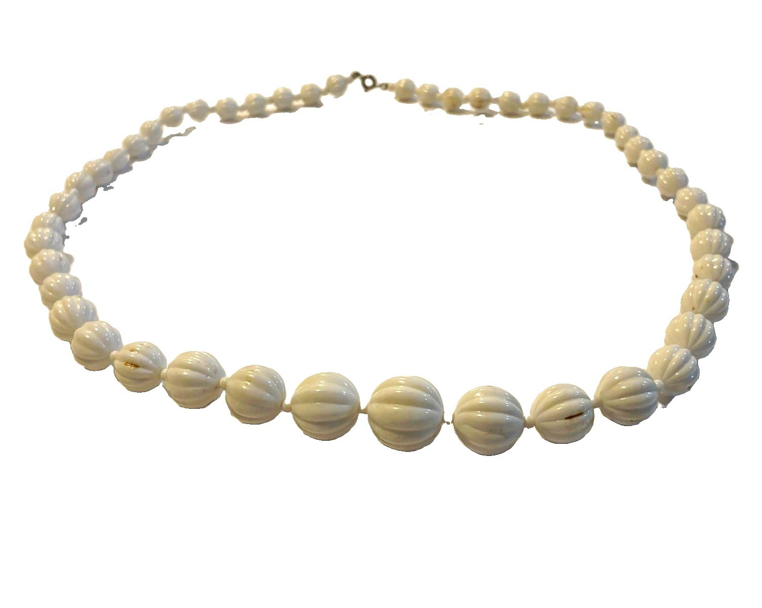 Vintage White Ribbed Bead Necklace Graduated Chunky Lucite Style Statement